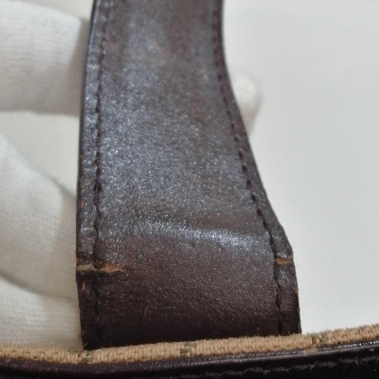 持ち手部分に劣化あります