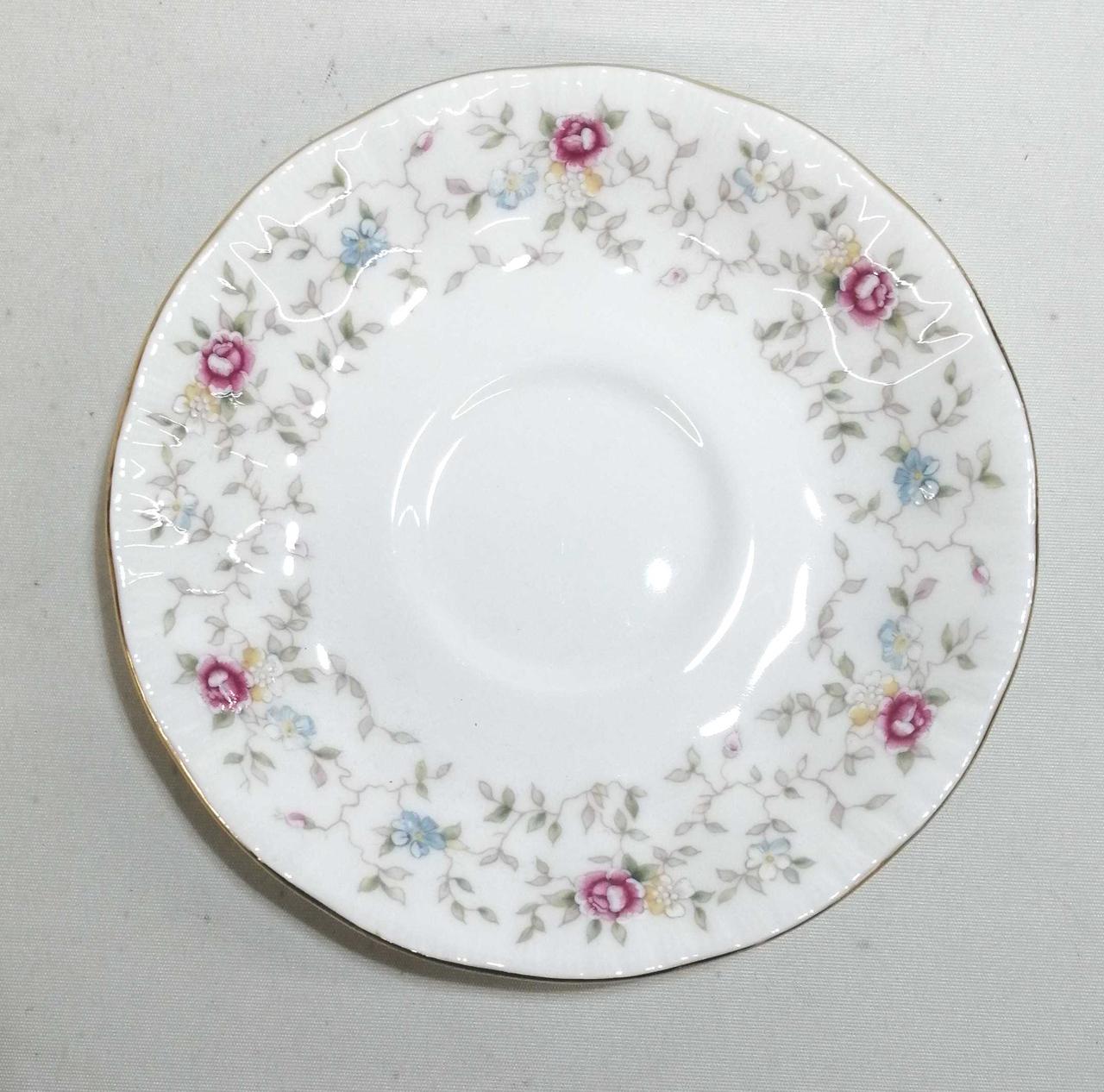 ソーサー　正面