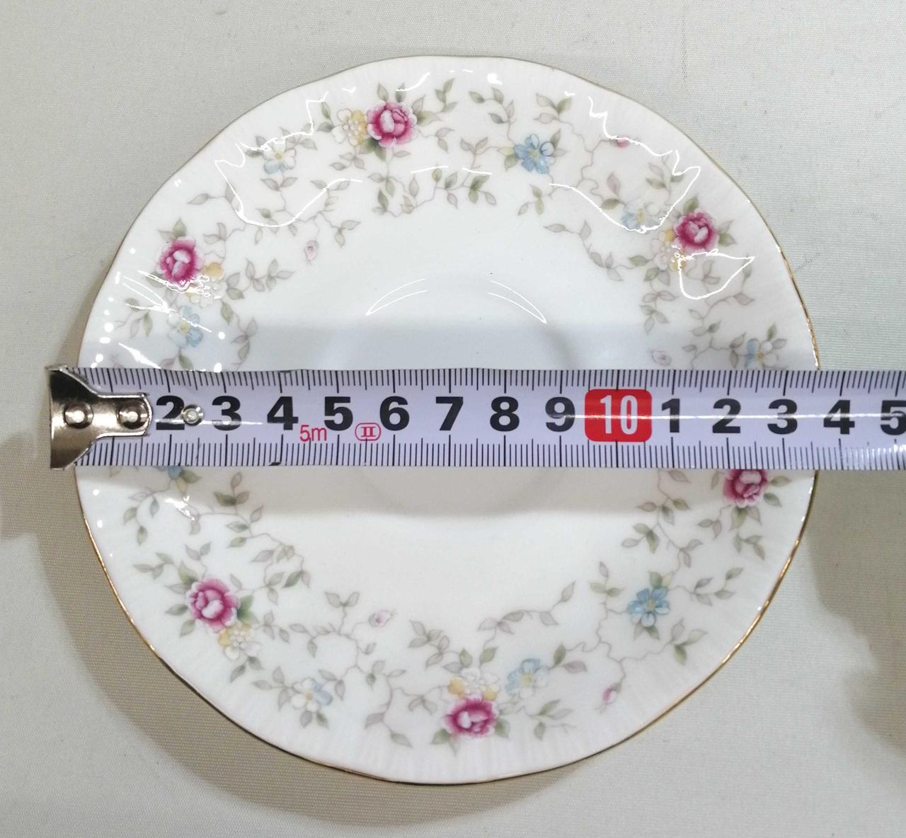 ソーサー　大きさ　約13.5cmです