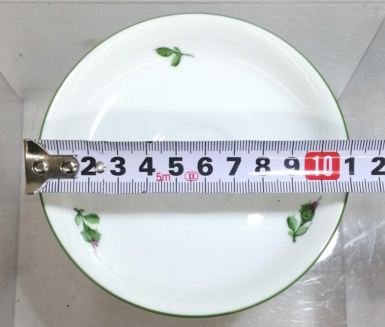 ソーサー　直径約11cm