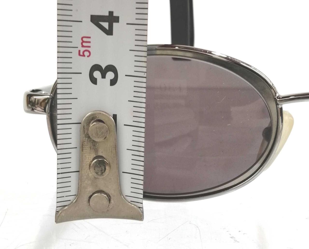 レンズ　約3.5cm