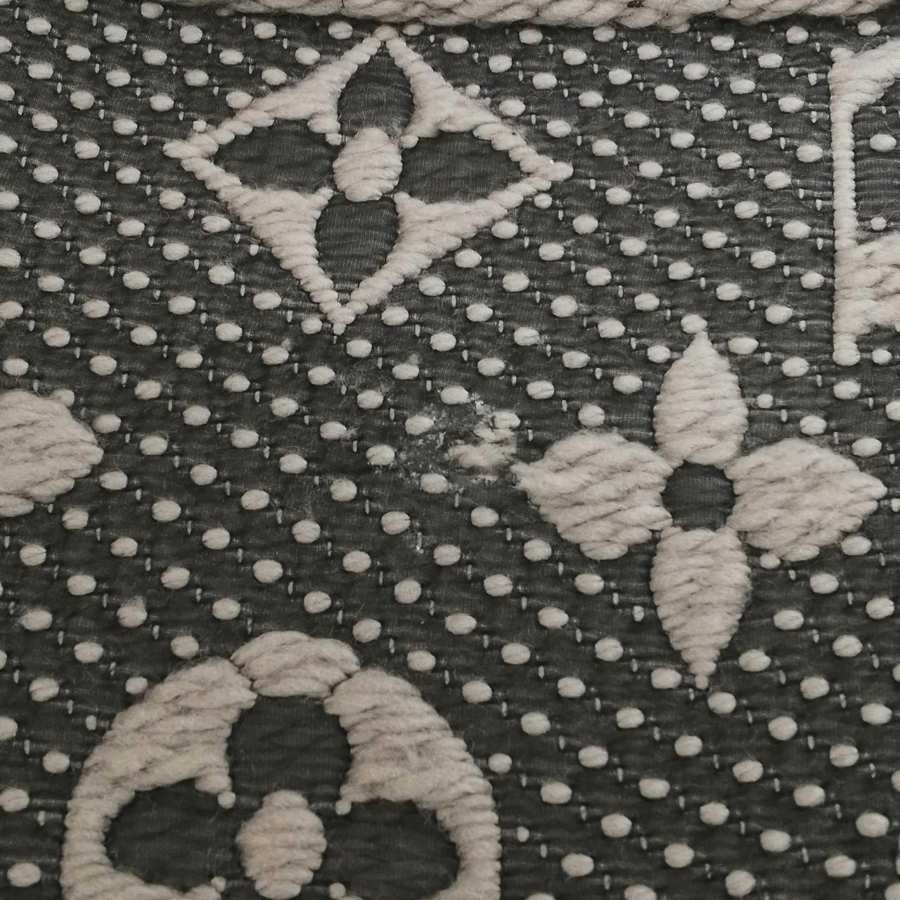 ほつれ部分の裏面です