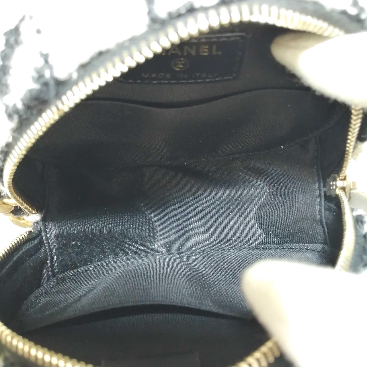 バッグ　中身　内ポケットも付いてます