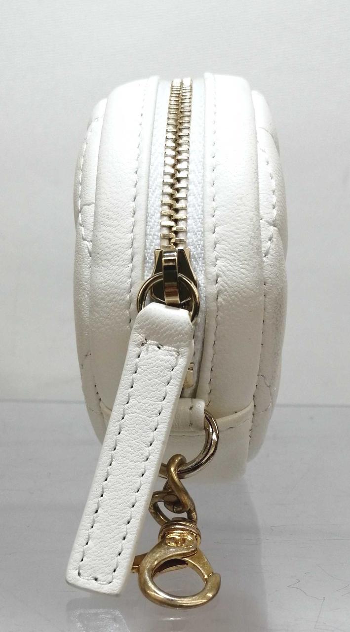 付属品1　右側面