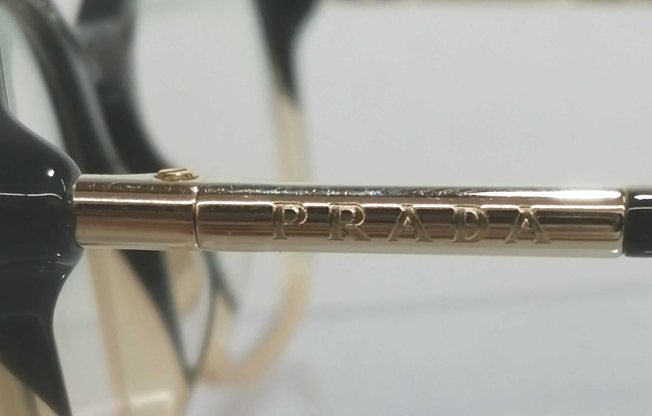 左つる　外側　ロゴ