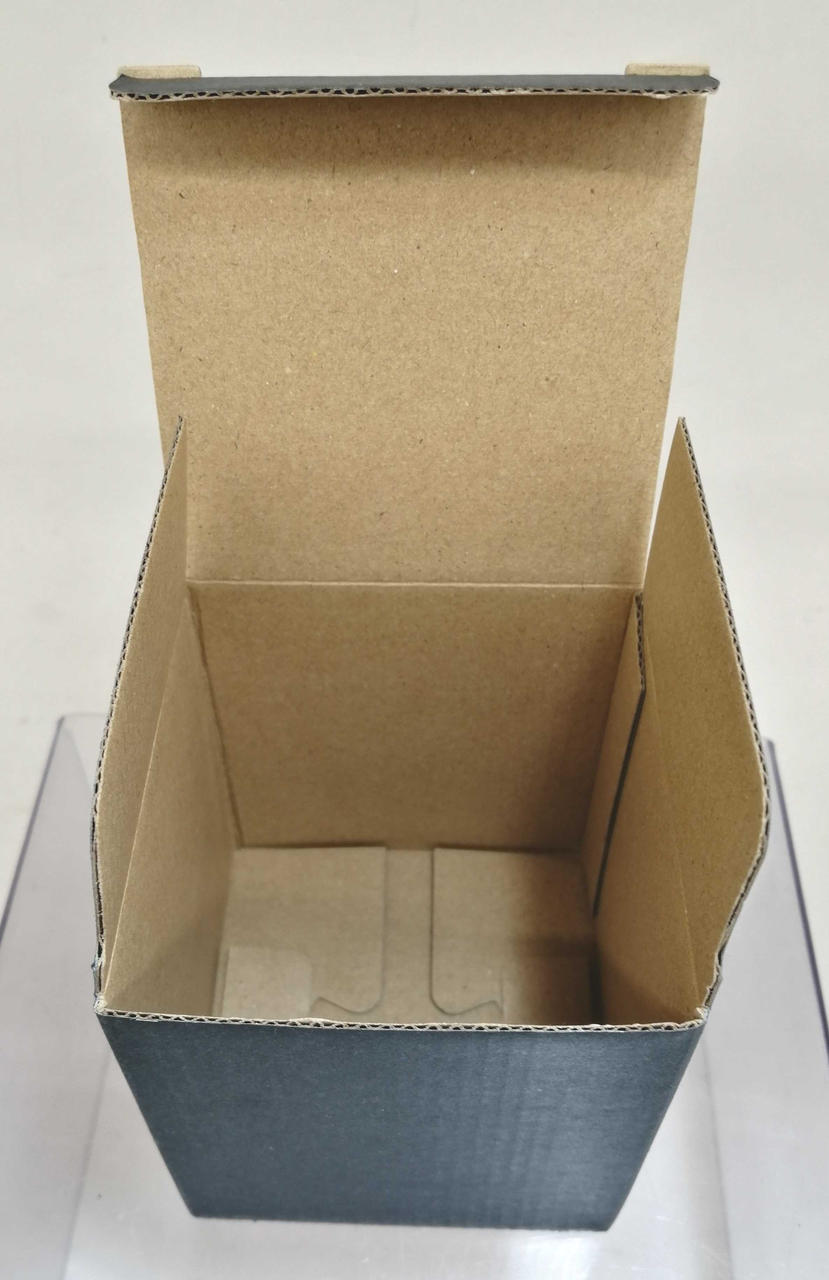 付属品2　箱　中身