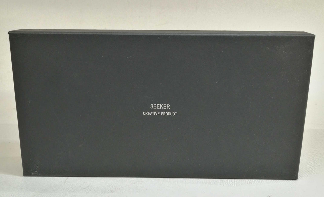 付属品　外箱　正面