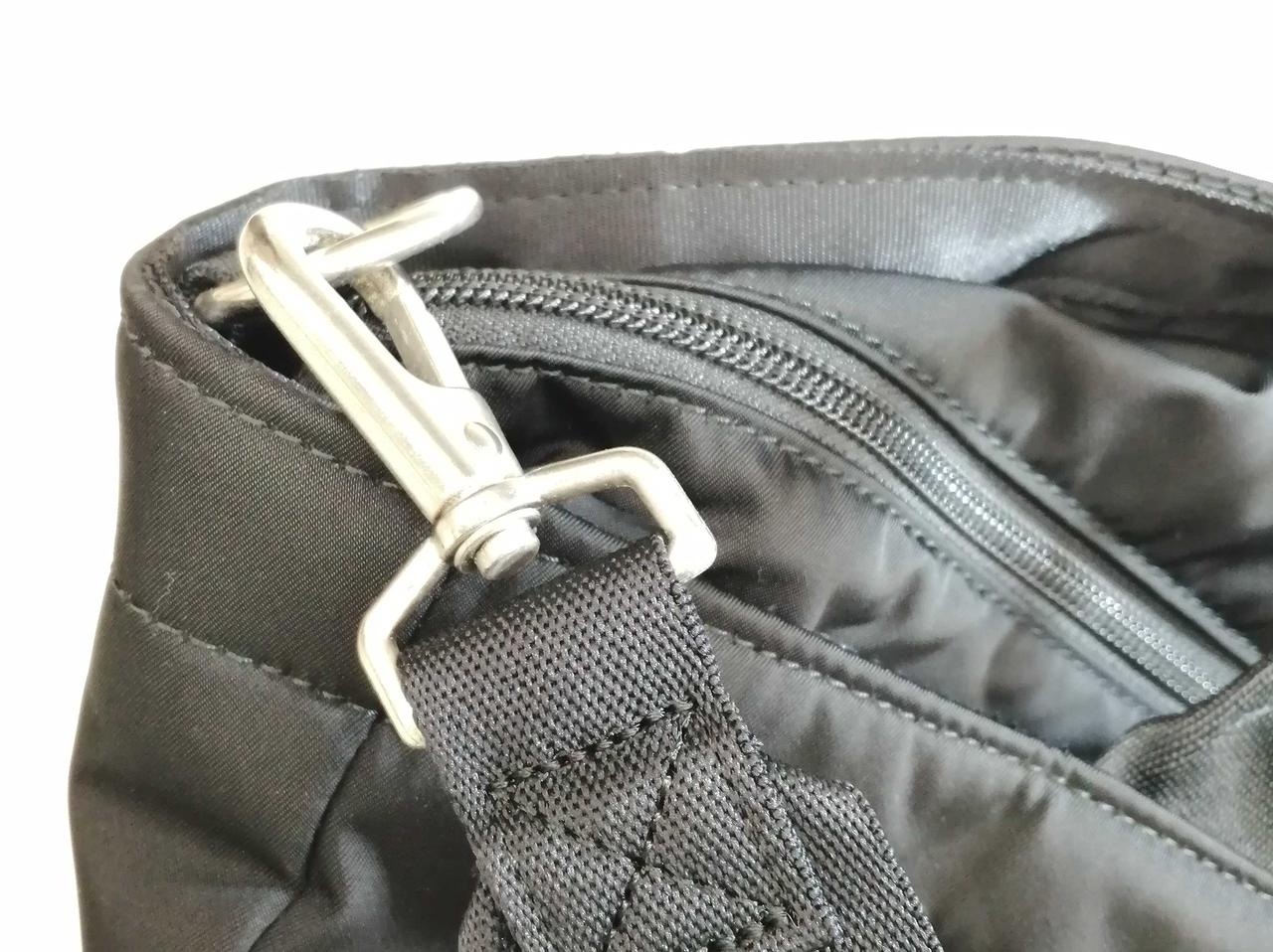 フック部分　左