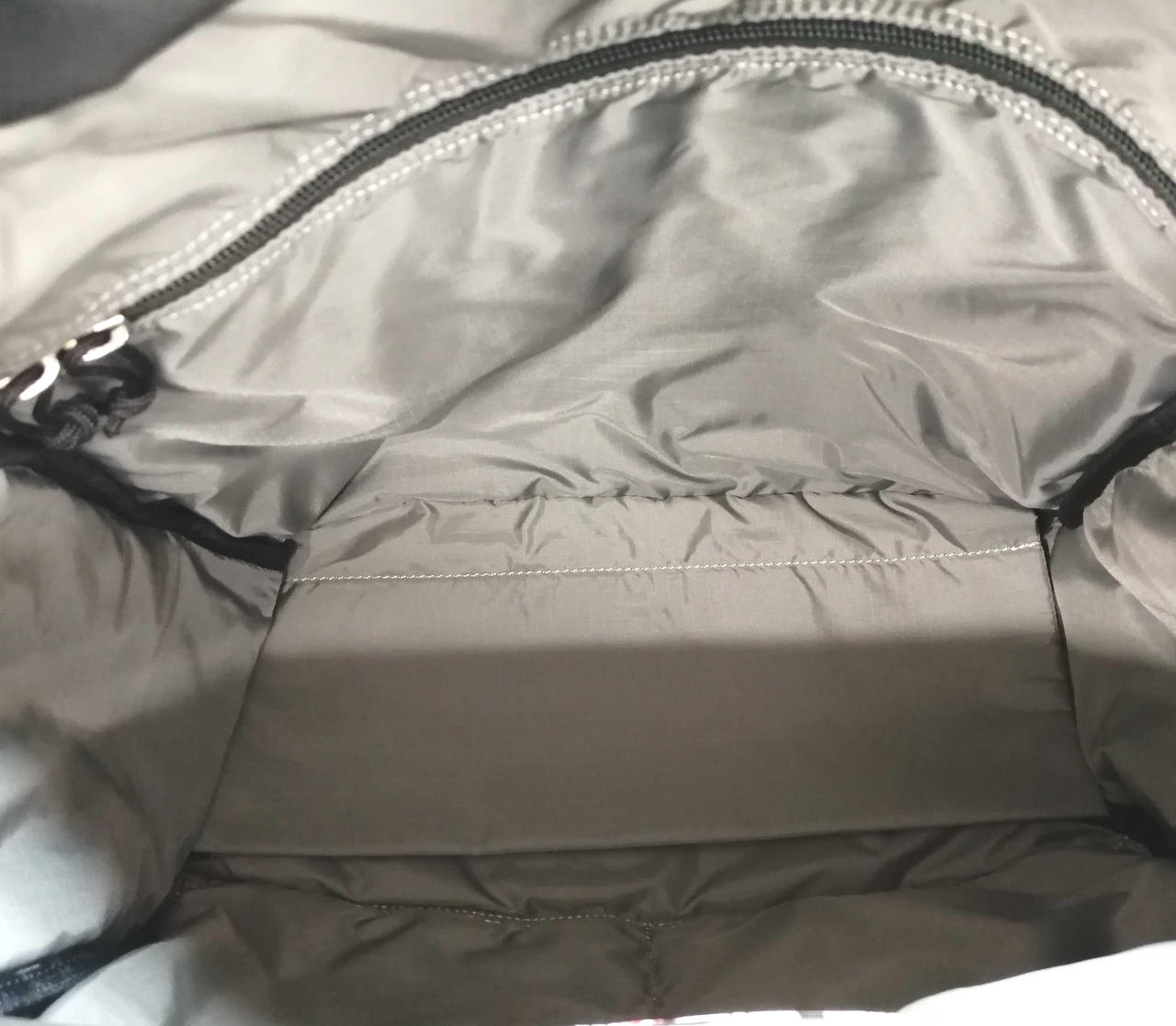 中身　マチあり