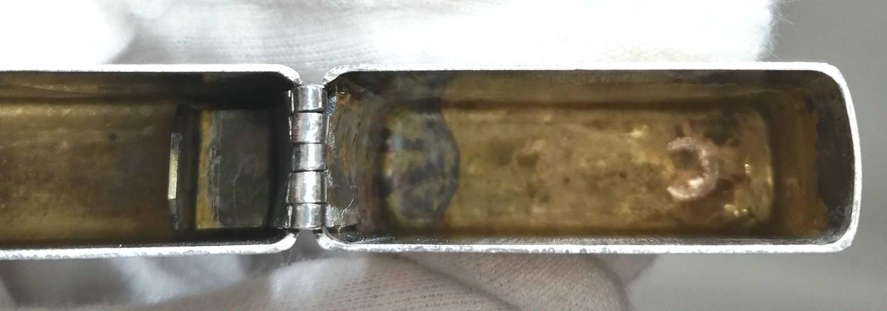 本体中身　汚れ