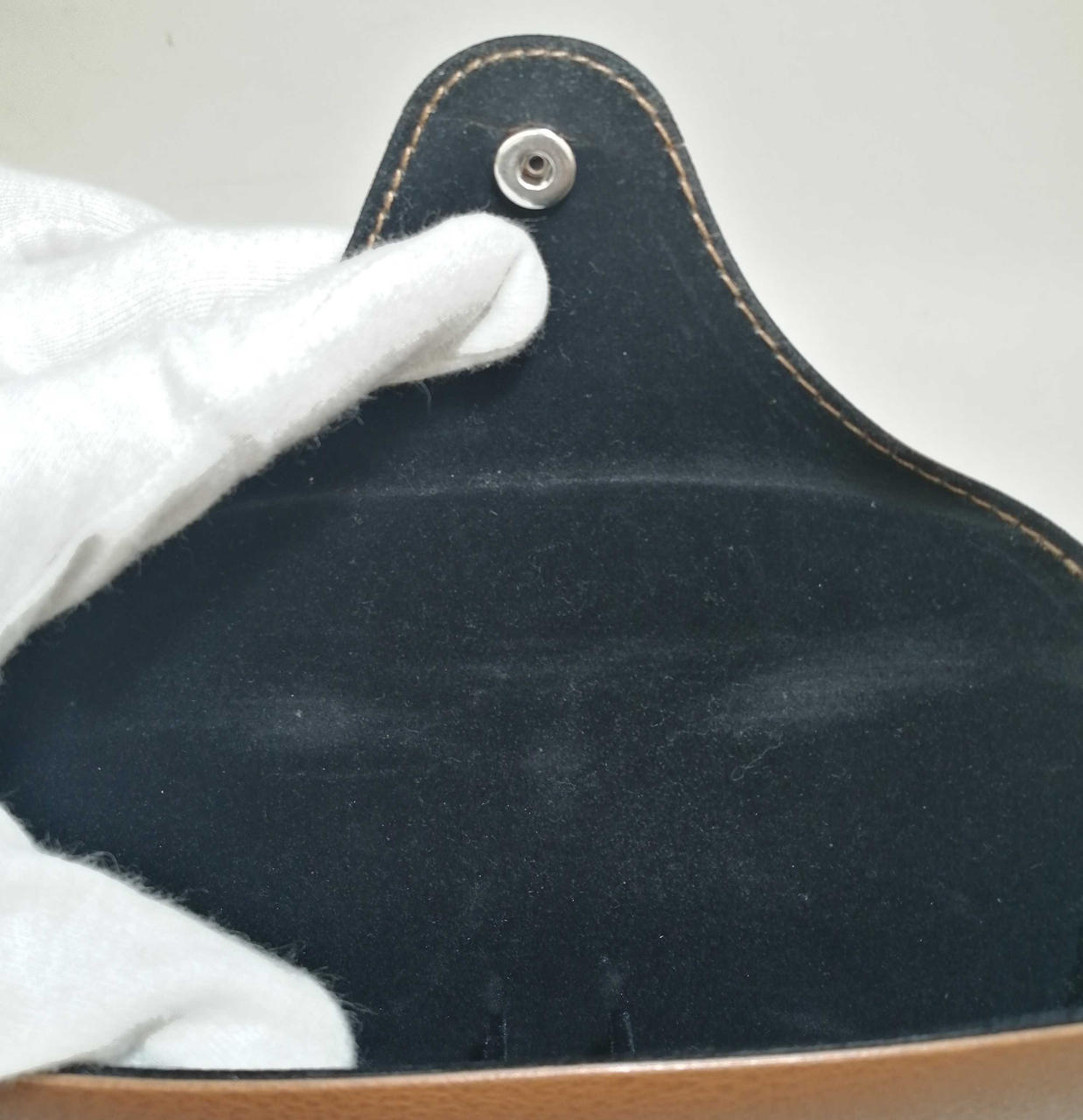 付属品　メガネケース　内側　汚れあり