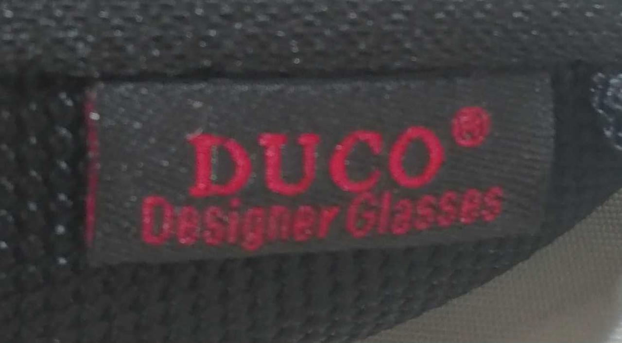 メガネケース　ロゴ