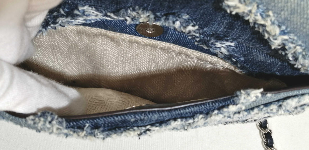 背面　外ポケット