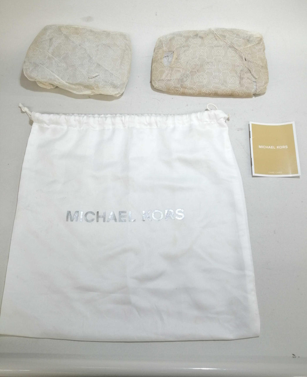 付属品　保護袋など