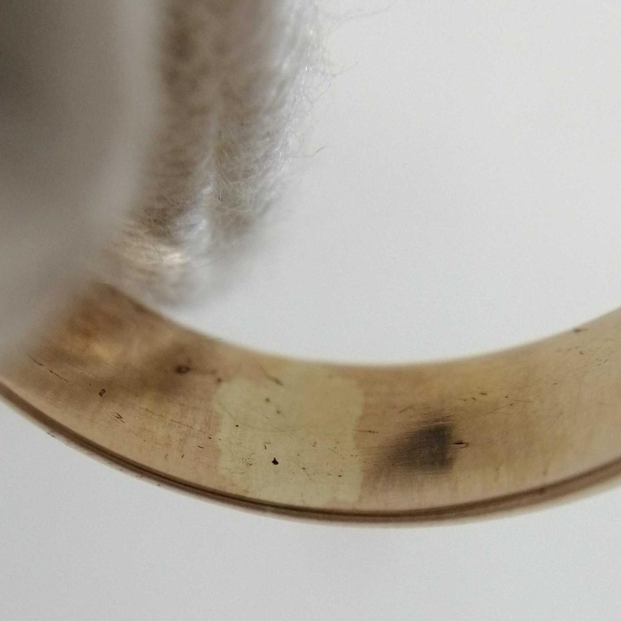 内側キズあります