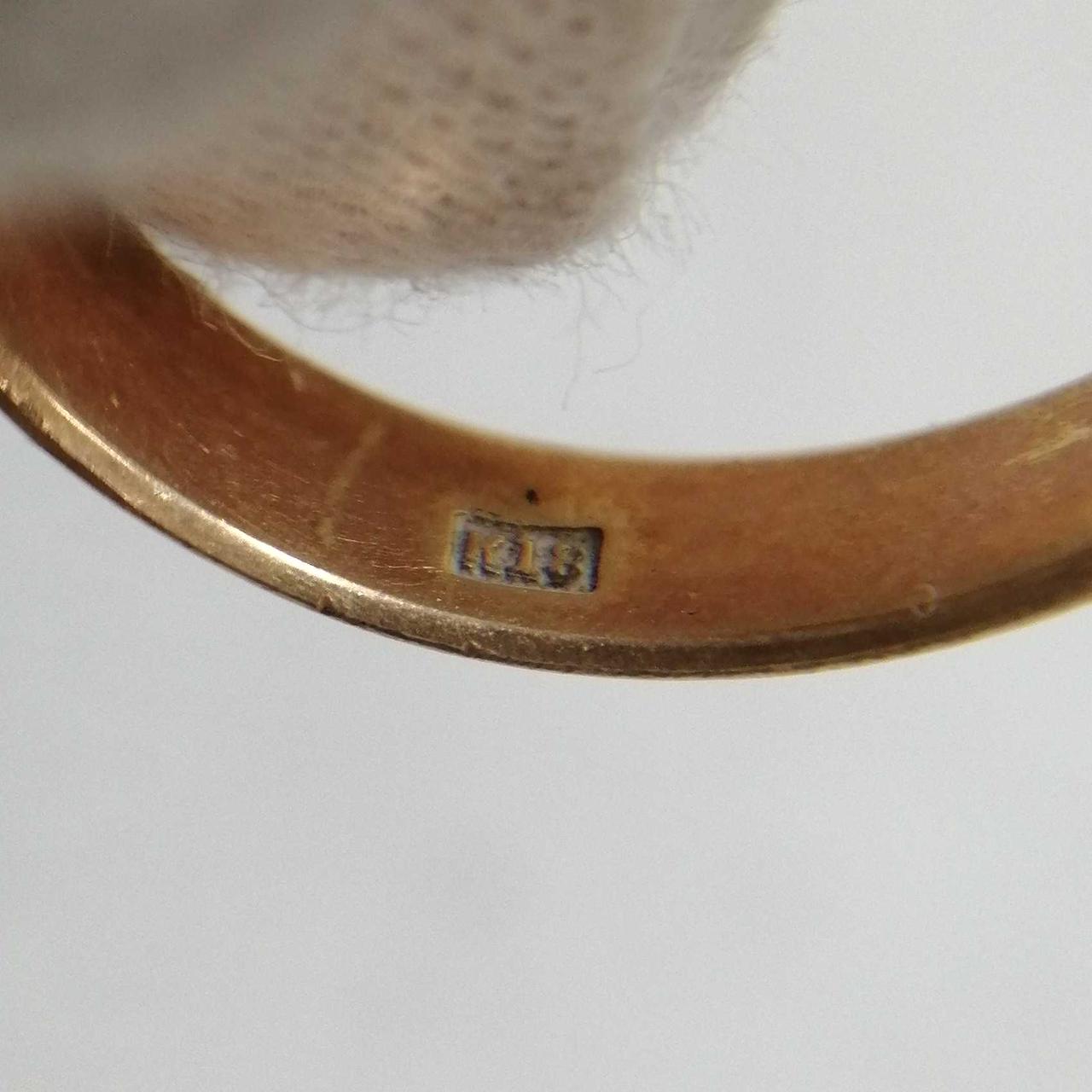 K18の刻印あります