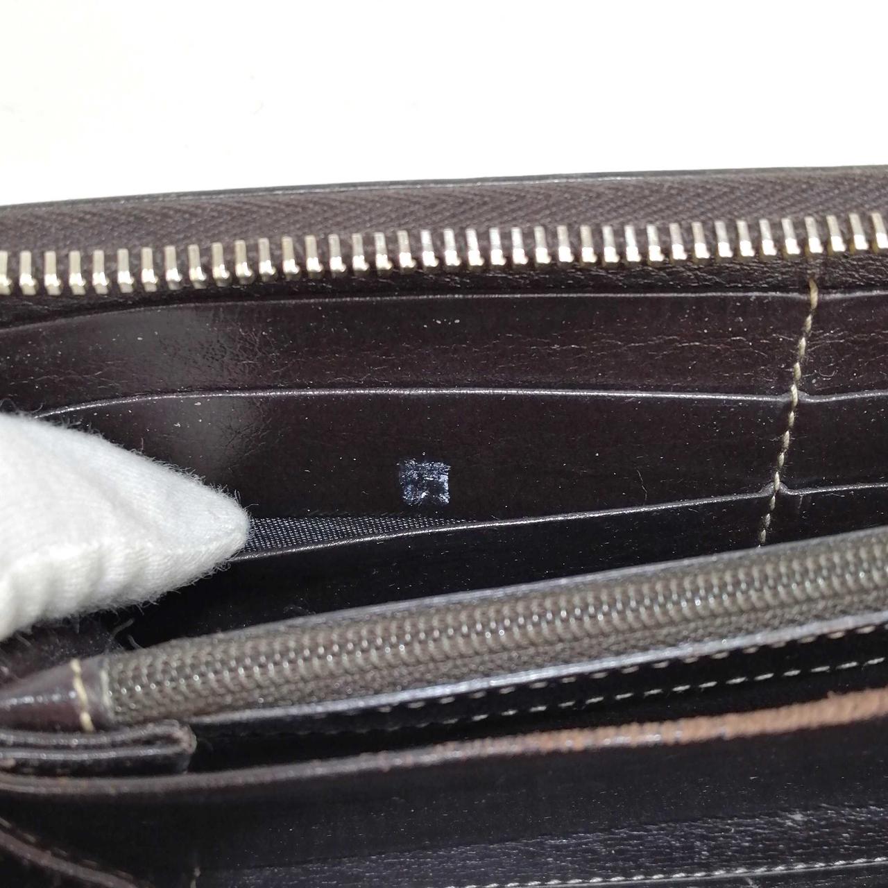 カード入れに汚れあります