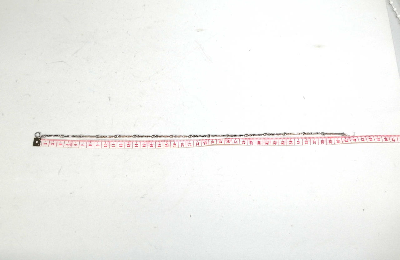 フック部分含め約42.5cmです