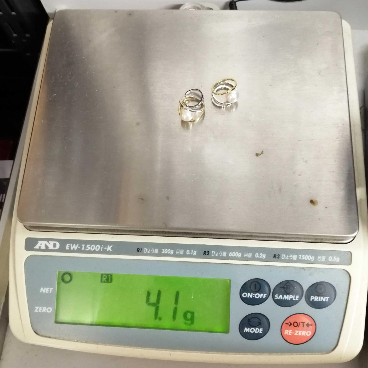 総重量4.1g