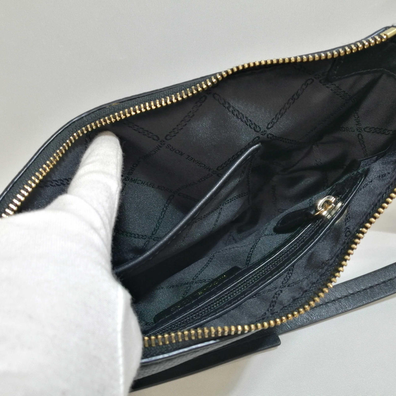内ポケットあります