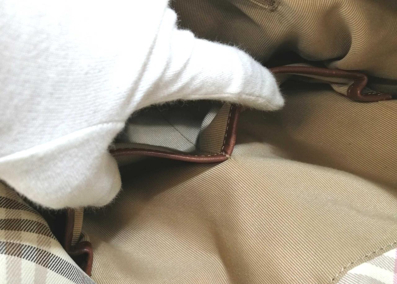正面側　ポケット2つあります