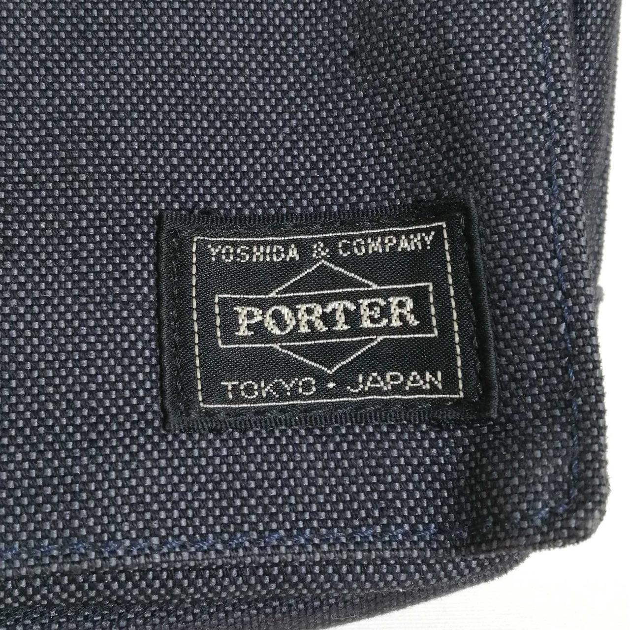 正面　ロゴ