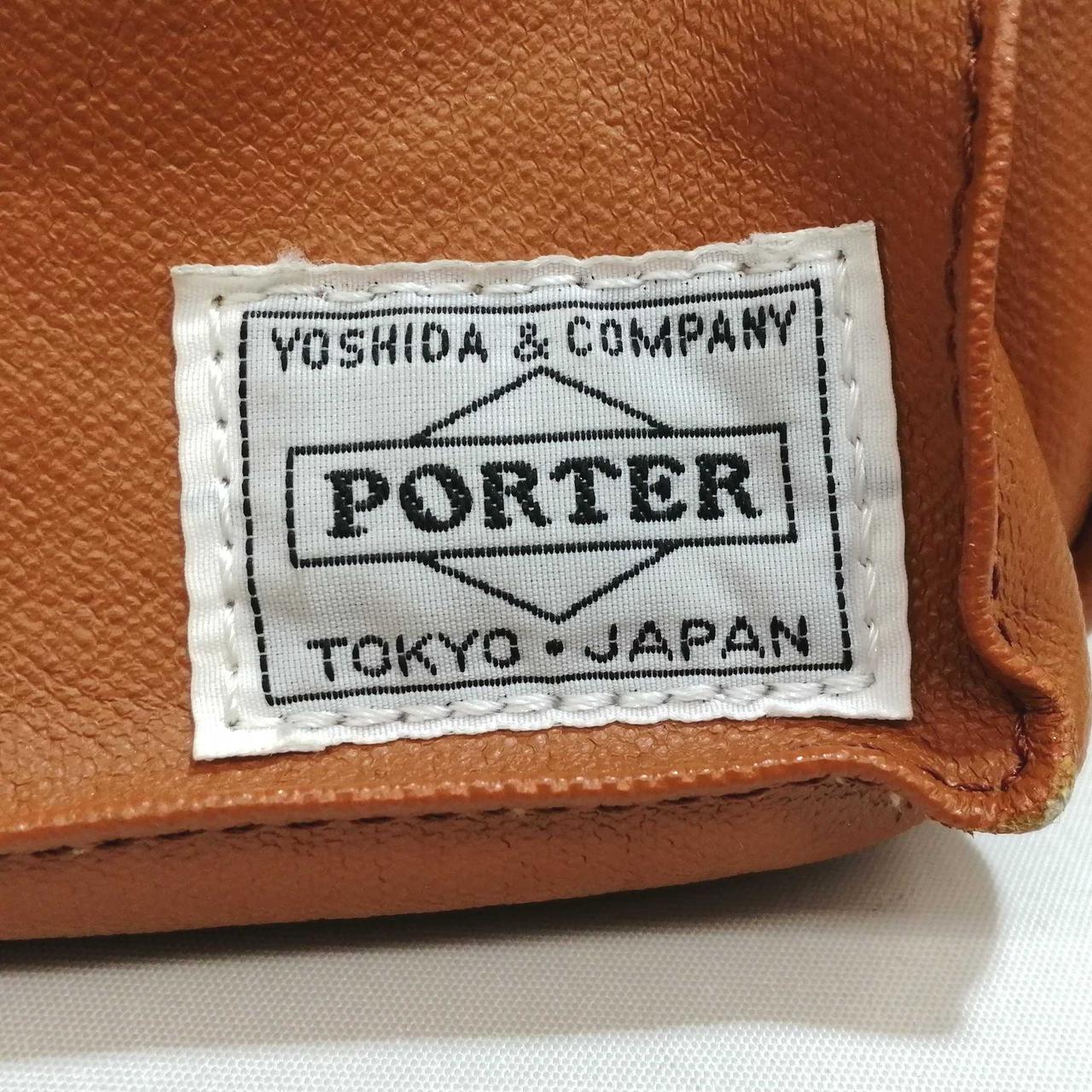 正面　ロゴ
