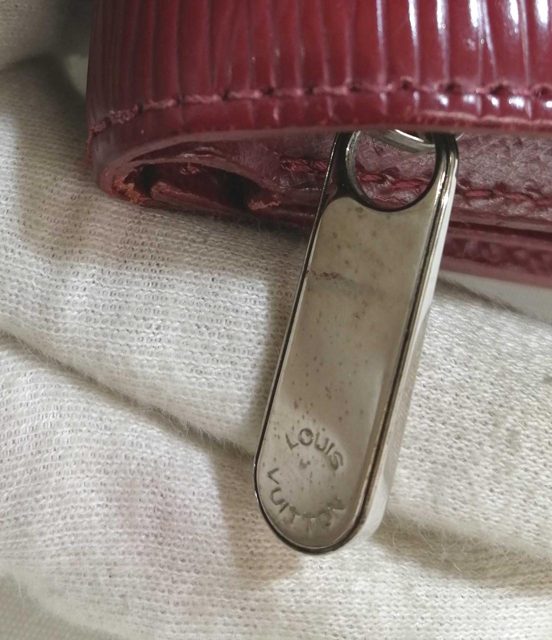 小銭入れ　ファスナー部分