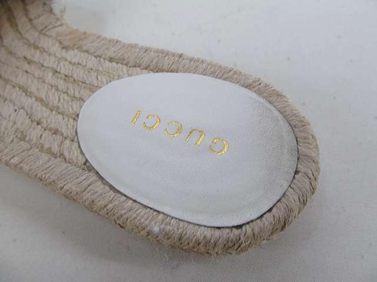 かかとに汚れあります