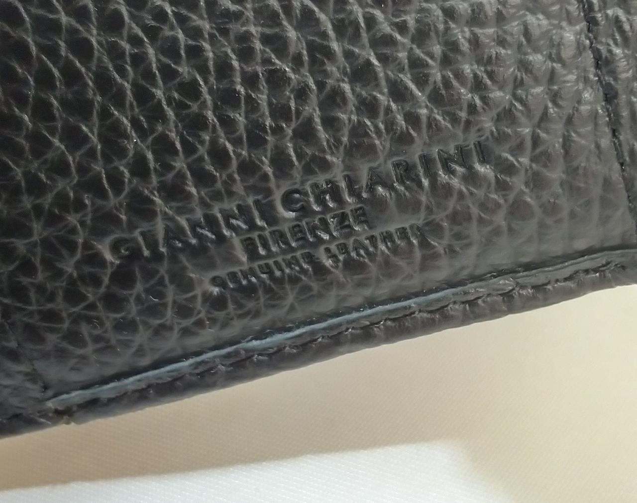 ロゴ　GIANNI CHIARINI