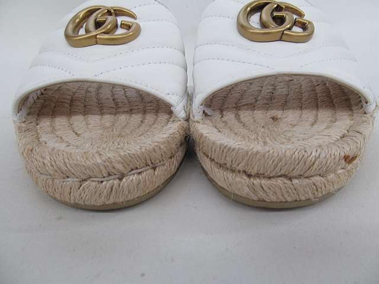 つま先汚れあります