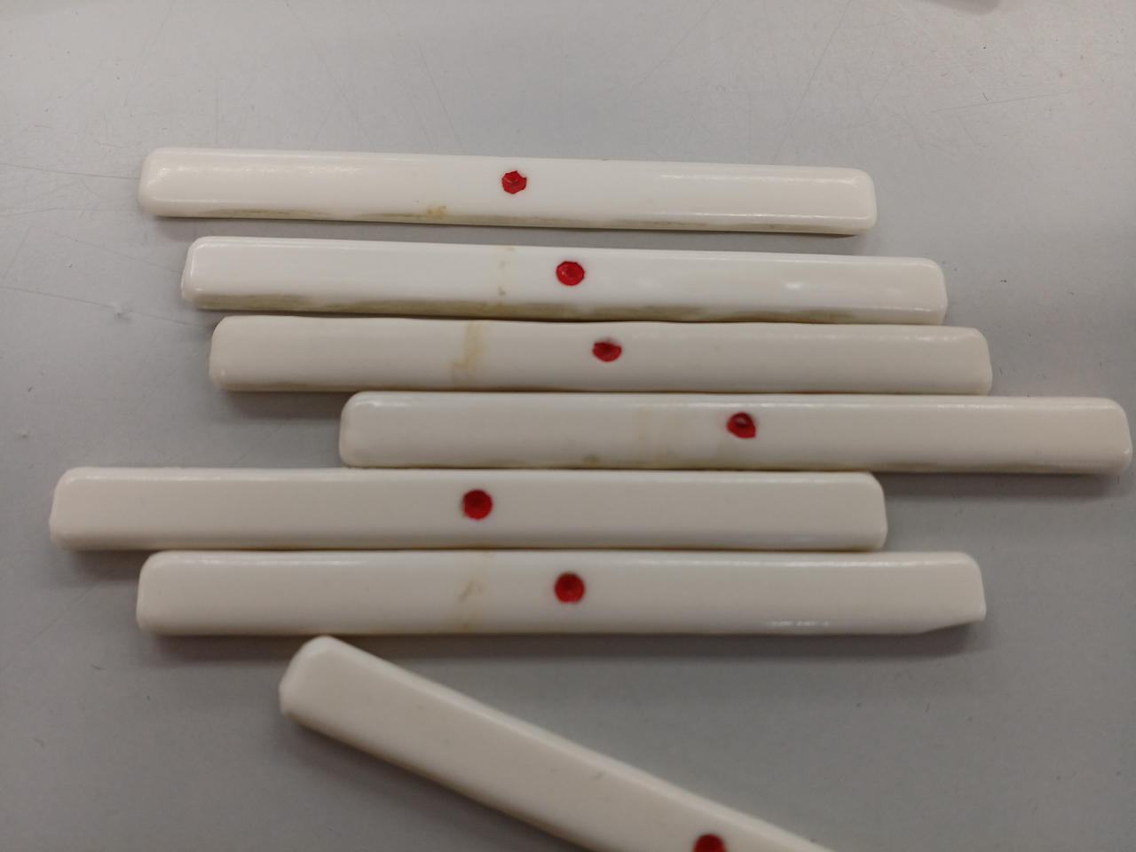 輪ゴム劣化による汚れあり