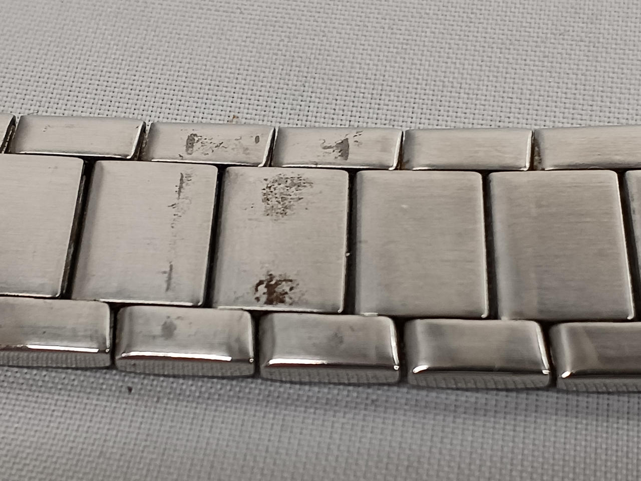 ベルト内側に汚れあり