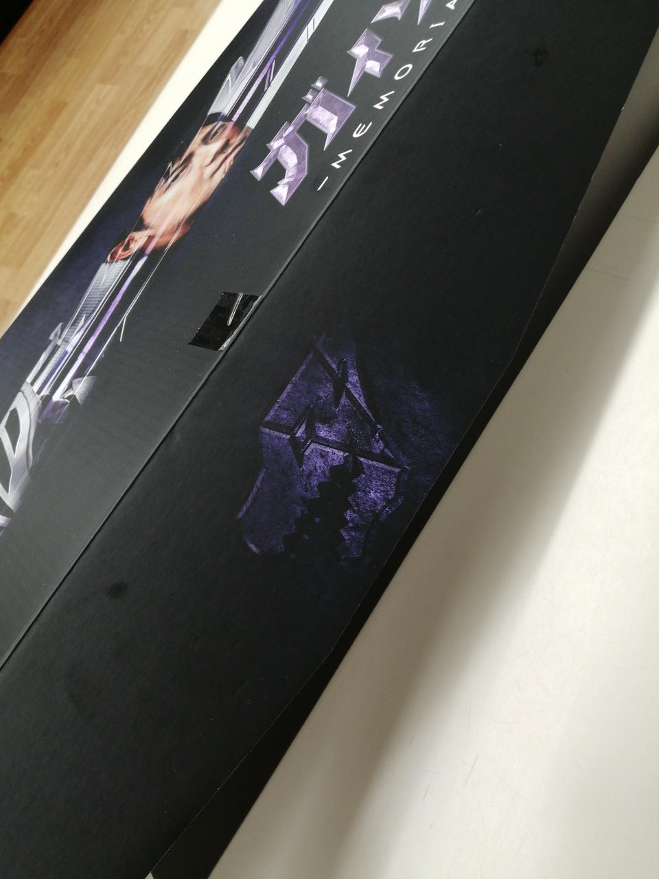 セロテープあり。多少の汚れもあり。