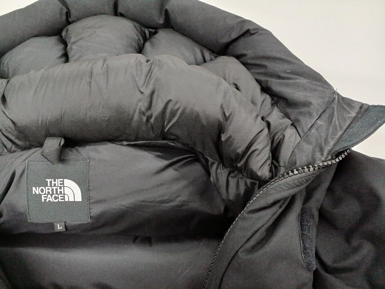 襟回りに白い汚れあり