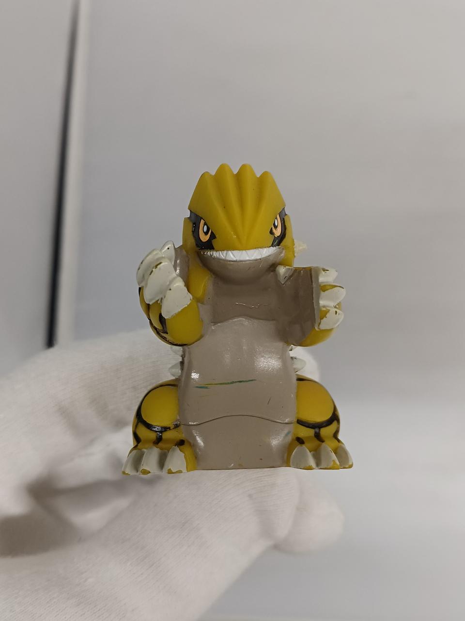 汚れ、塗装剥げがあります