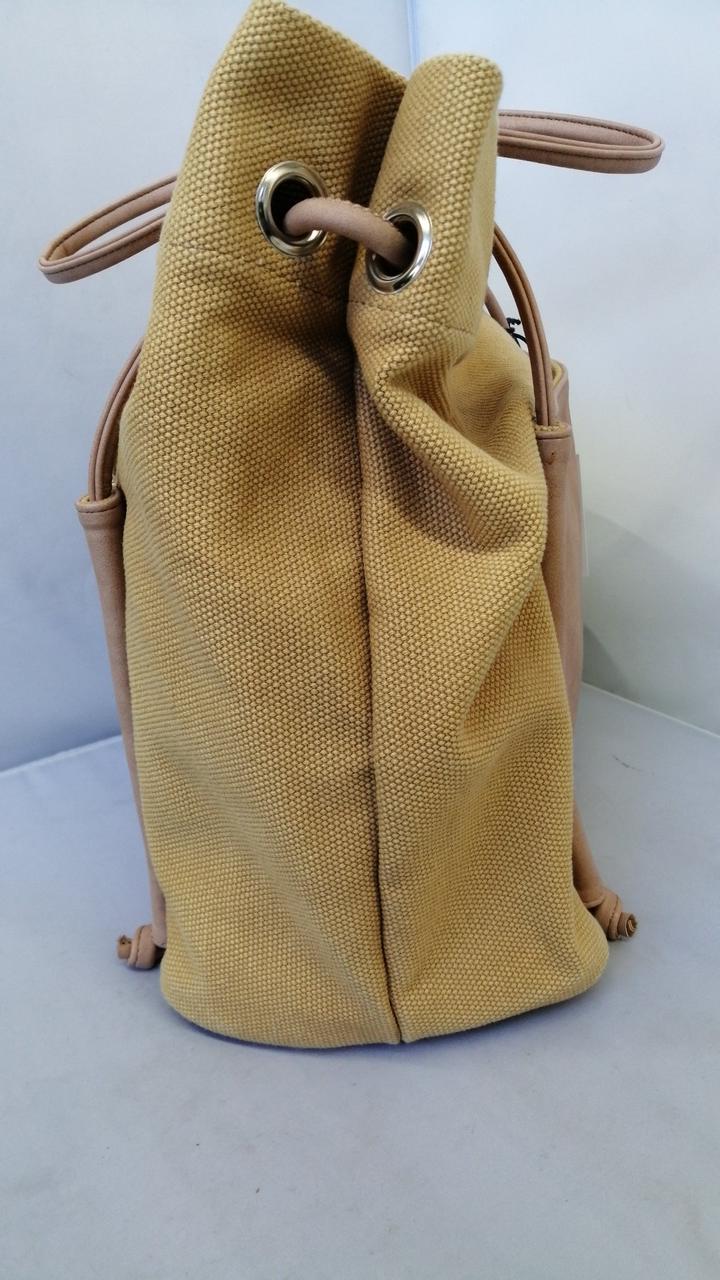 日焼けによる変色あり