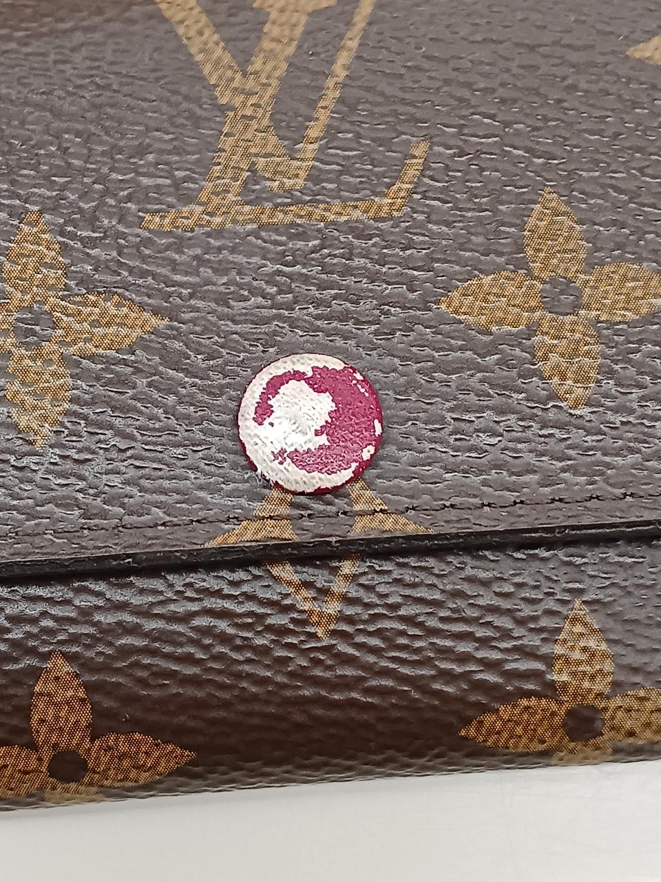 ボタン色が剥げてます