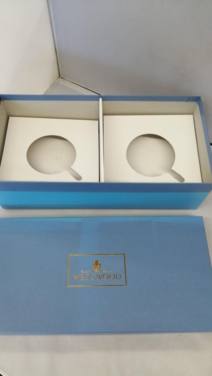 箱の汚れ、日焼けあり