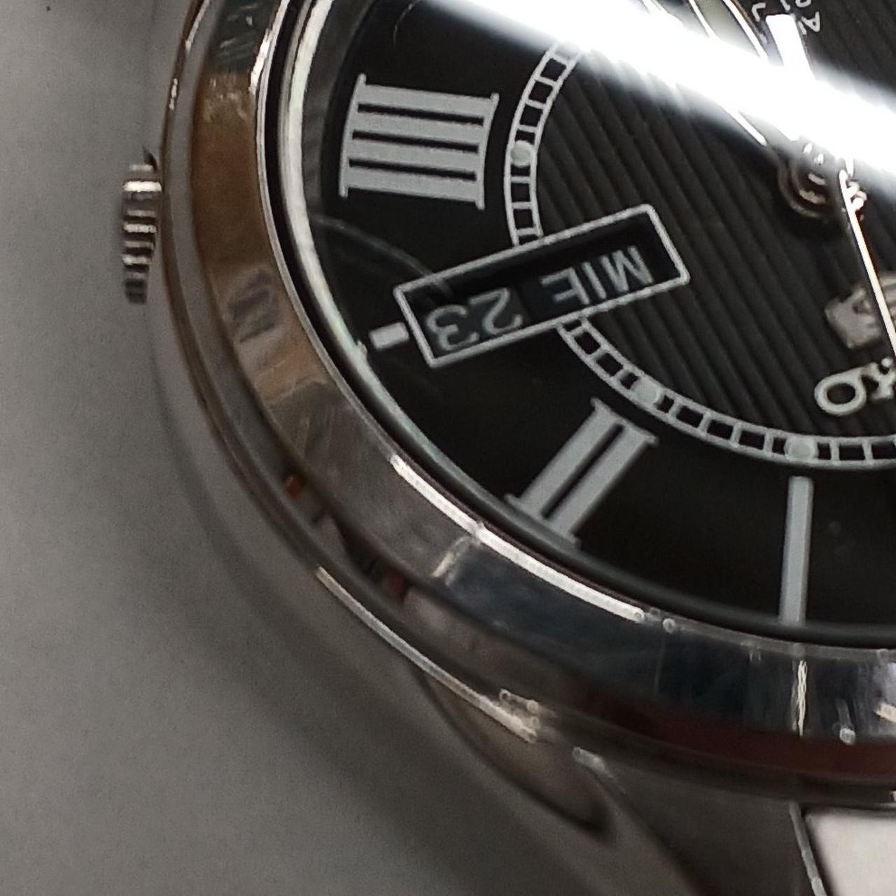 日付の付近に傷あり