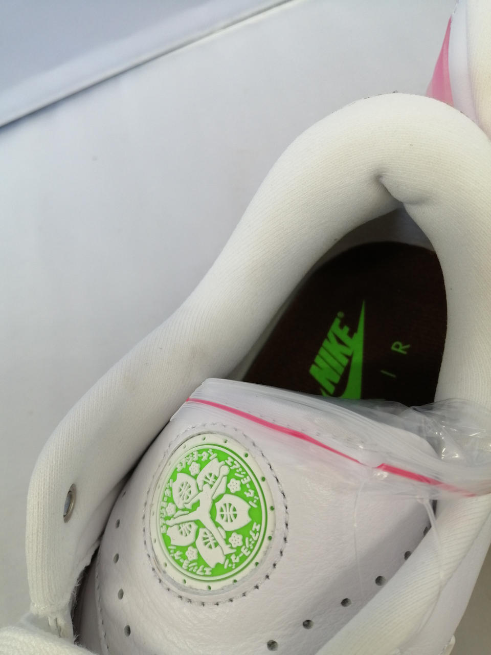 履き口に汚れがあります。