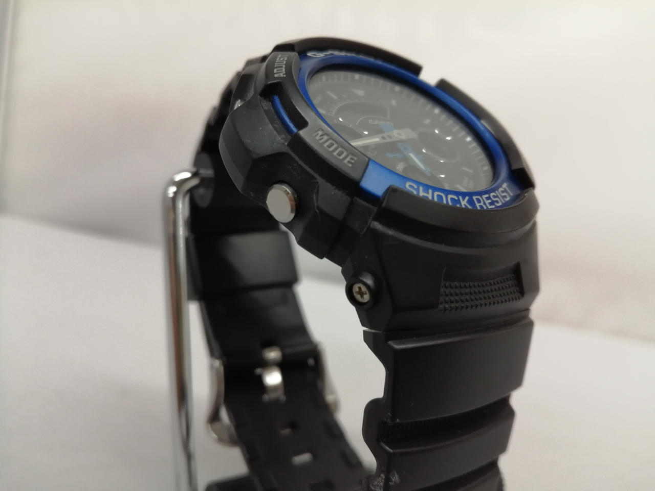 画面左下キズあり