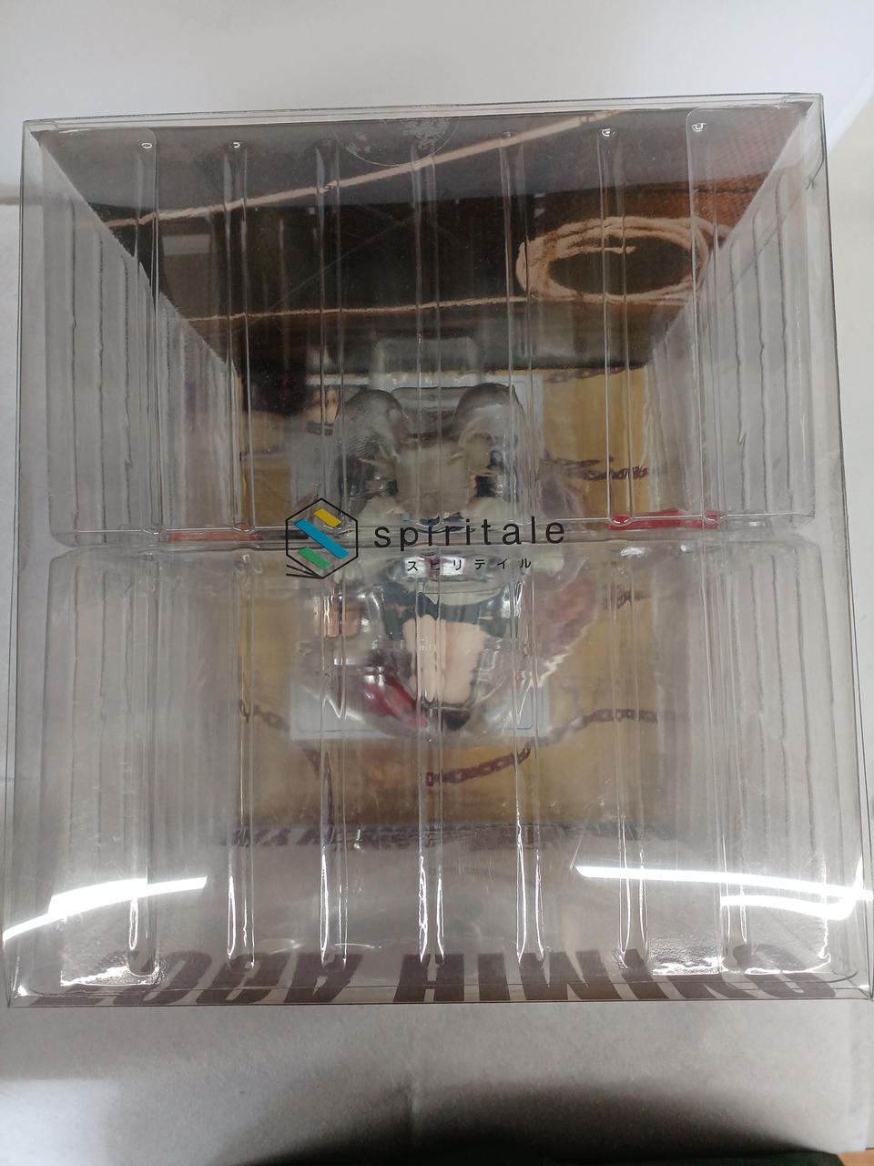 テープあと　ベタつきあります