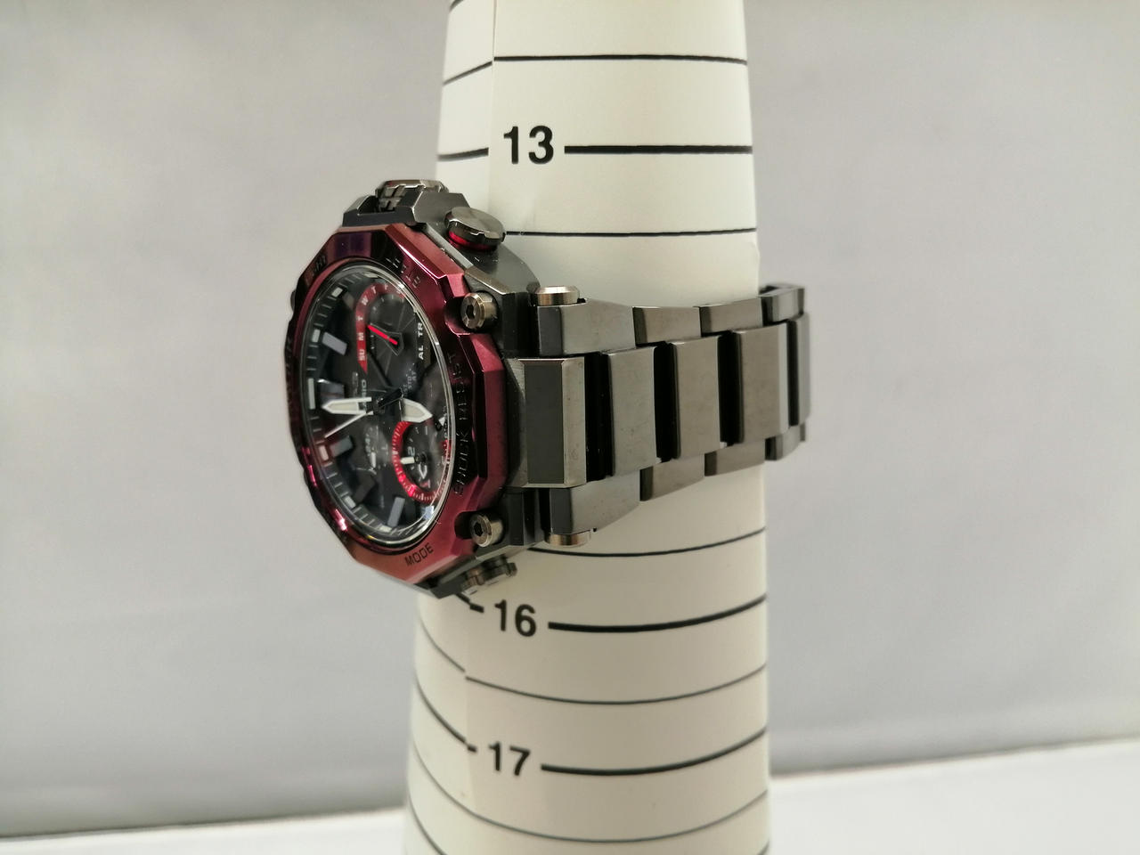 現状、腕周り約14cmになります。