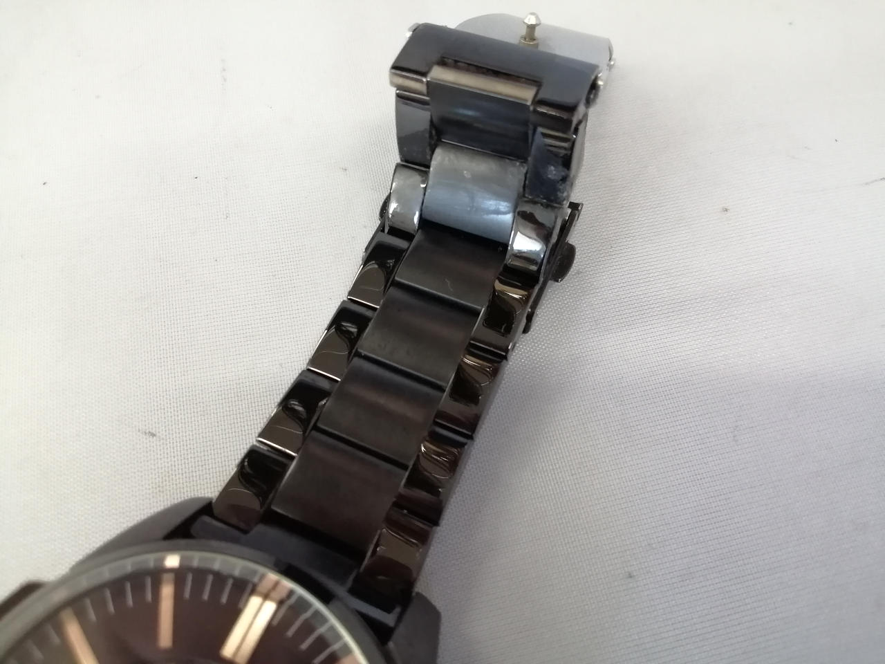 艶が無くなっている箇所が見受けられます。