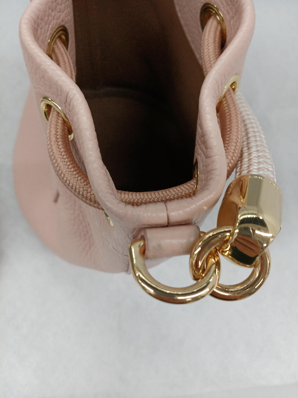 黒ずみがあります。