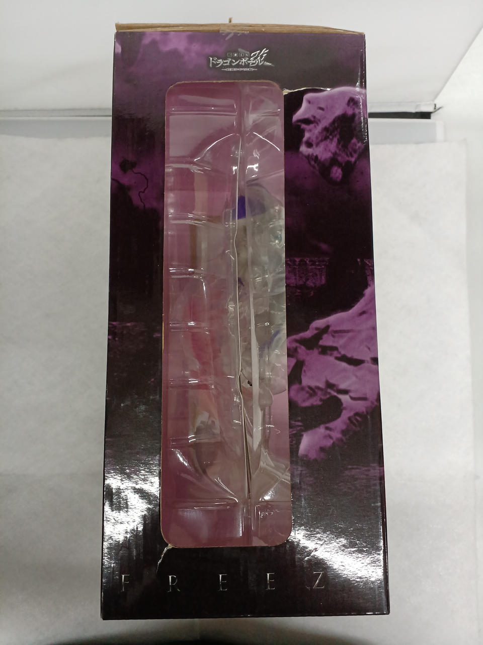 箱に破れがあります