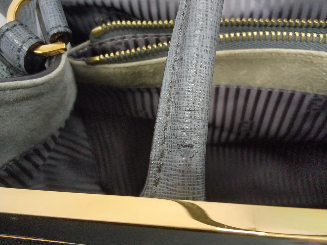 持ち手部分、ヒビ有り