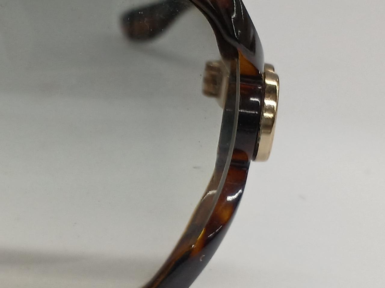 若干のキズがあります