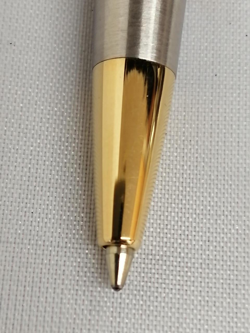 ボールペンです